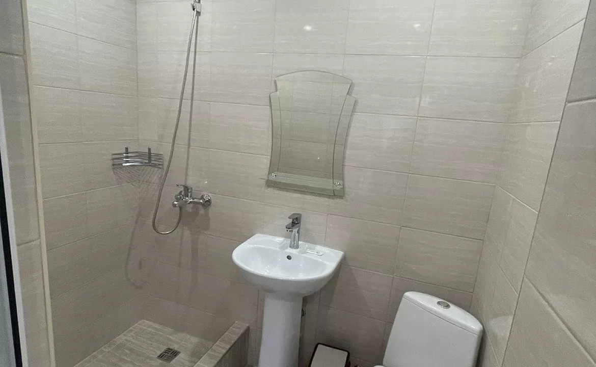 Классический трёхместный номер. Гостевой дом «Волна». Лазаревское Классический трёхместный номер. Гостевой дом «Волна». Лазаревское