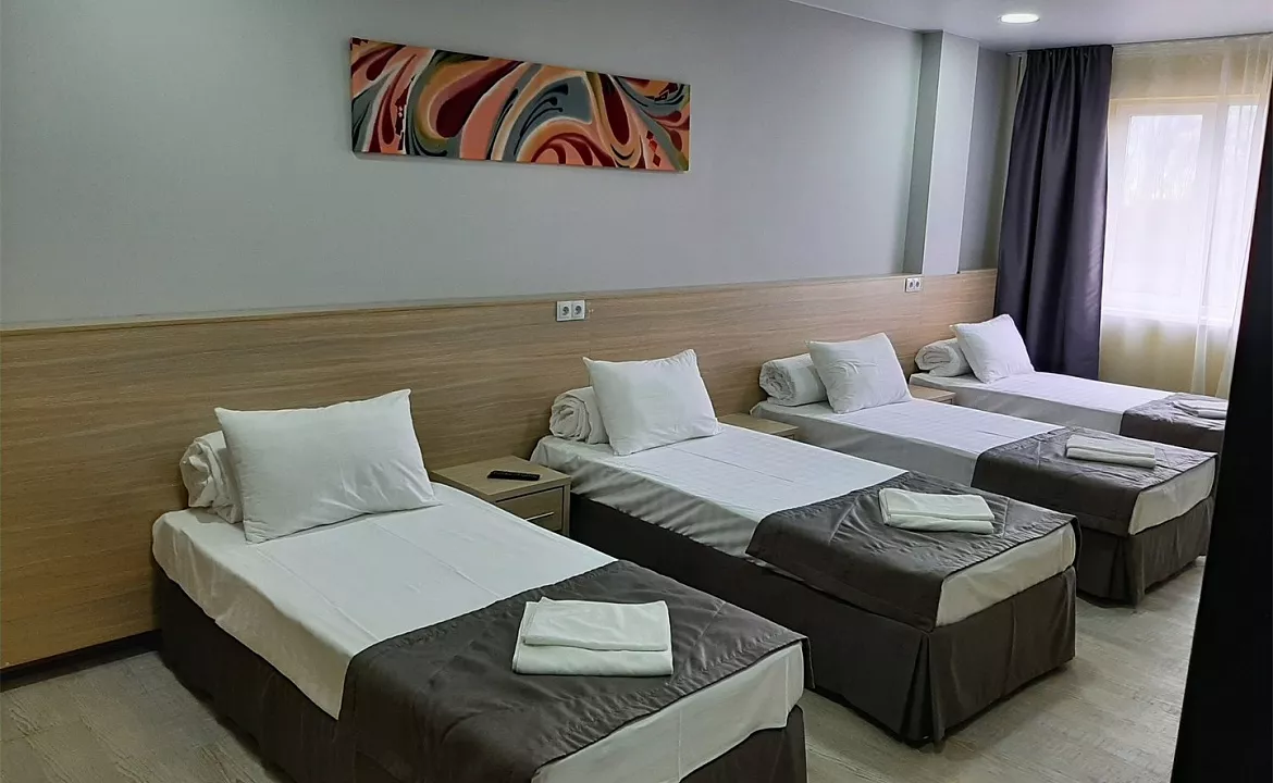 Двухкомнатные Апартаменты (большая семья). АПАРТ-ОТЕЛЬ «ЛЕРО». Керчь