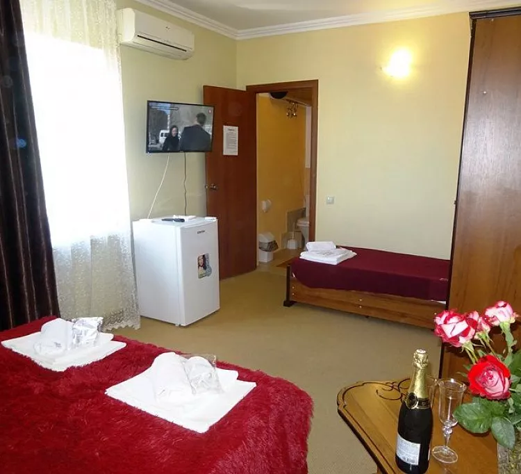 Стандарт 3х-местный. Эллинг Морской Ангел. Лоо