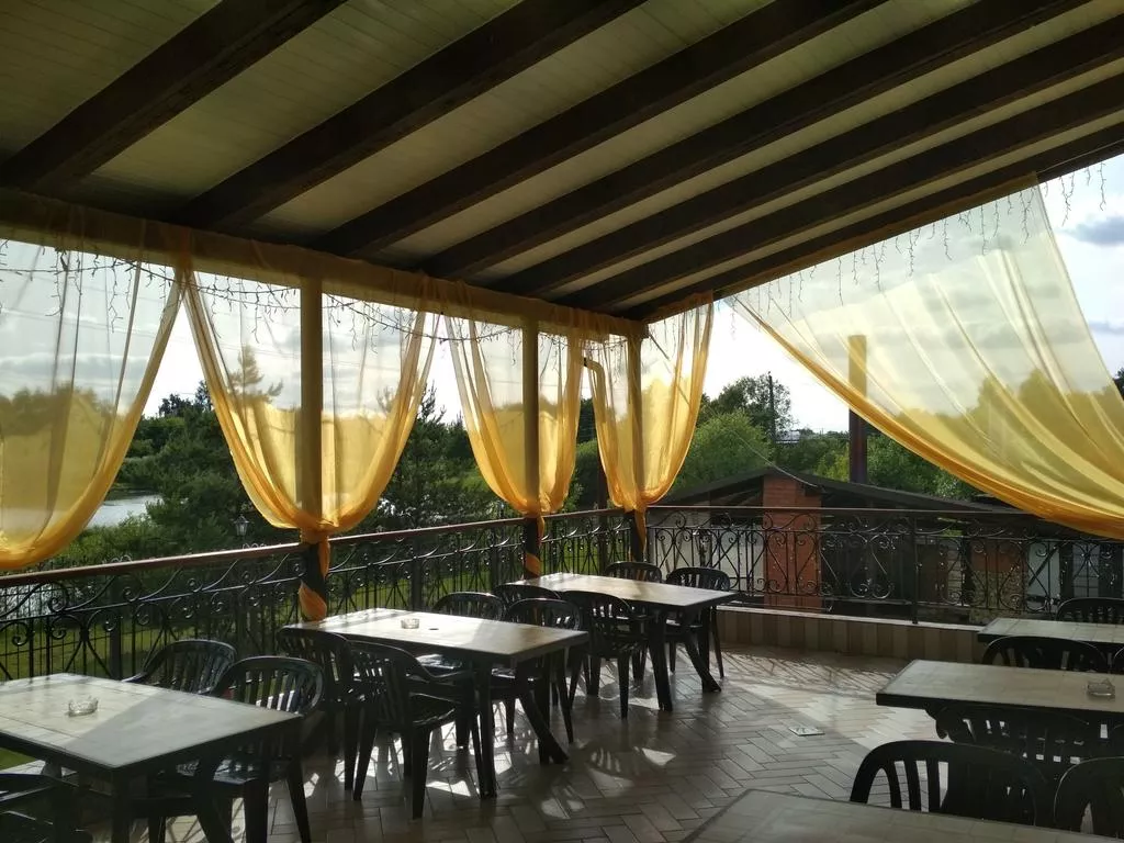 . Гостинично-ресторанный комплекс «Golden hills». Лермонтово