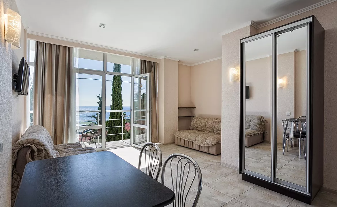 Квартира-студио №3. Квартира в многоквартирном доме Видовые апартаменты в Мисхоре. Кореиз Квартира-студио №3. Квартира в многоквартирном доме Видовые апартаменты в Мисхоре. Кореиз