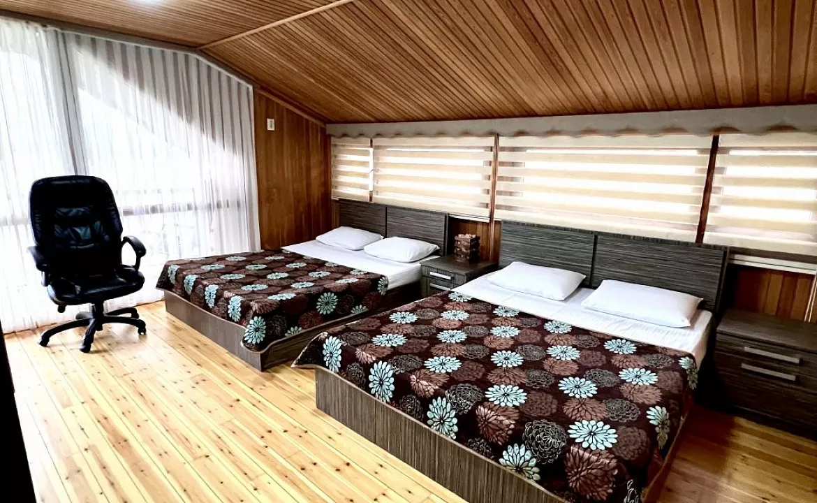 Двух этажный коттедж возле озера. База отдыха "Скурча". Сухум