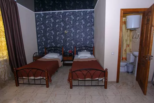 . Гостиница  "Sea Zone" . Пицунда