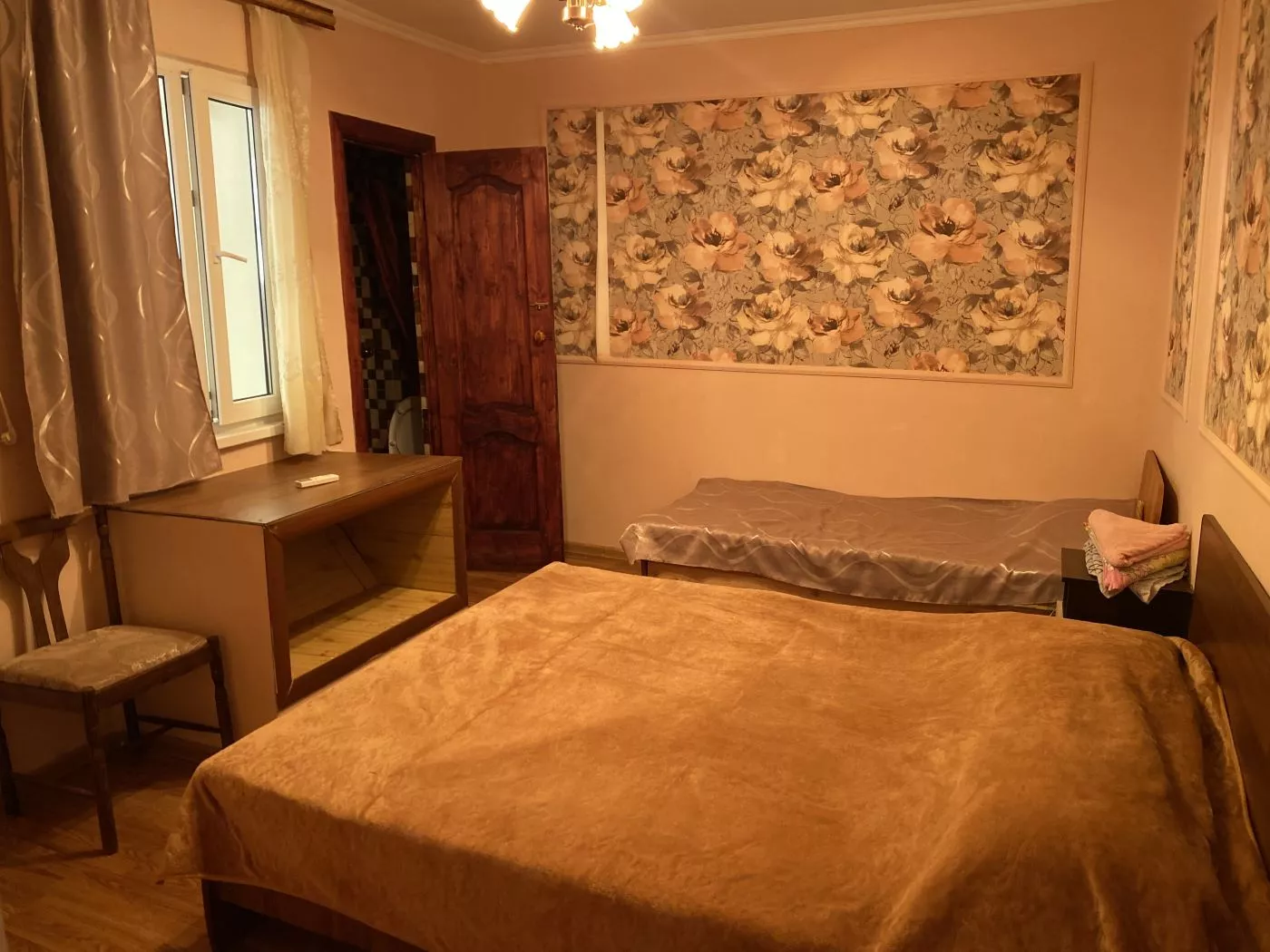 . Гостевой дом "Несник" . Гагра