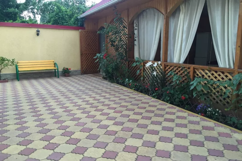 . Гостевой дом Лаура. Головинка