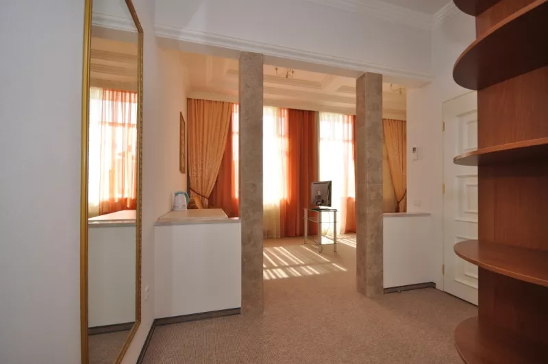 Номер Полулюкс. Гостиница Консоль-Спорт НИКИТА. Никита