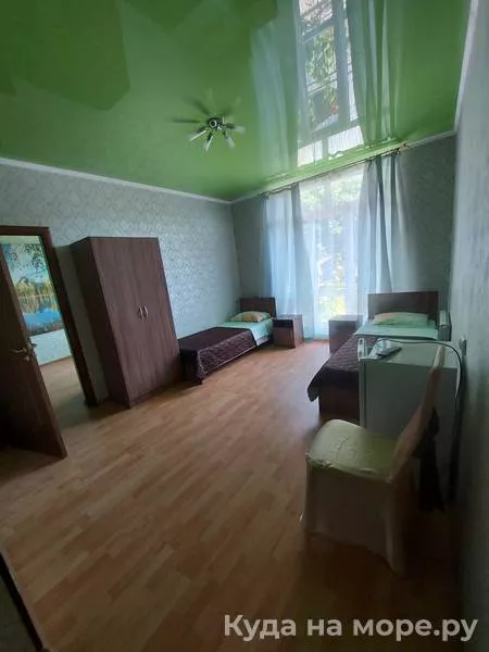 Пятиместный двухкомнатный люкс. Гостевой дом "Нур". Ольгинка