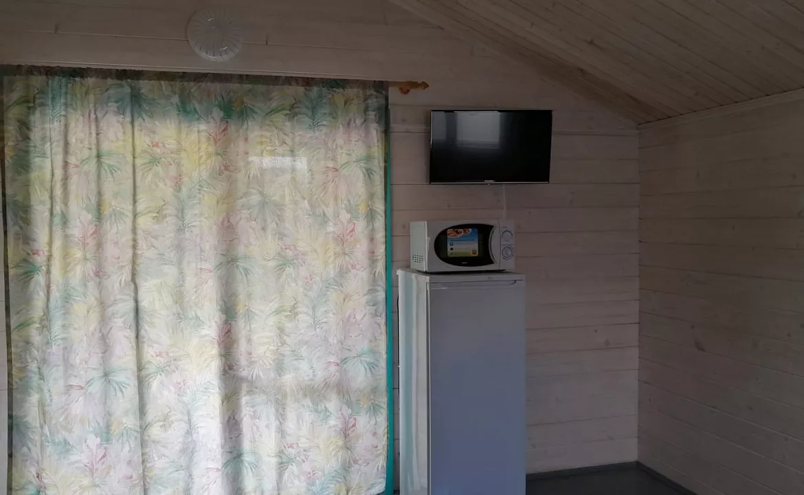 Домик с террасой и кухней. Гостевой дом Альбатрос. Кучугуры