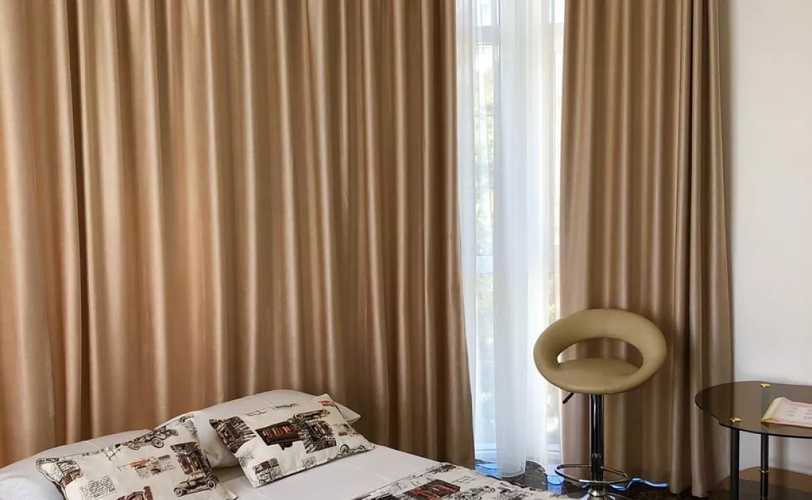 Круглый видовой номер. Отель Апарт отель "Дуэт". Ялта