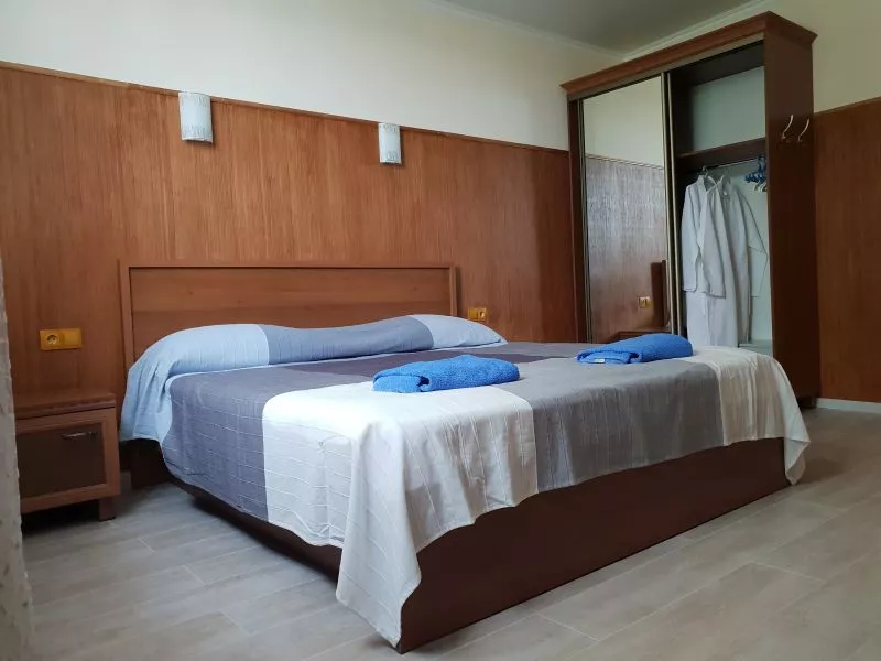 Двухкомнатный VIP № 55. Гостевой дом "Рай". Алушта