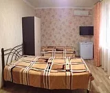 Комната для пятерых с балконом. Гостевой дом Винтаж. Комната для пятерых с балконом. Гостевой дом Винтаж.