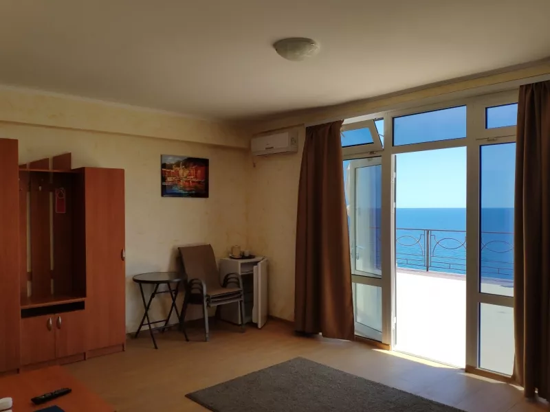 Делюкс, 4-х местный, однокомнатный. Гостевой дом Панорама. Малореченское