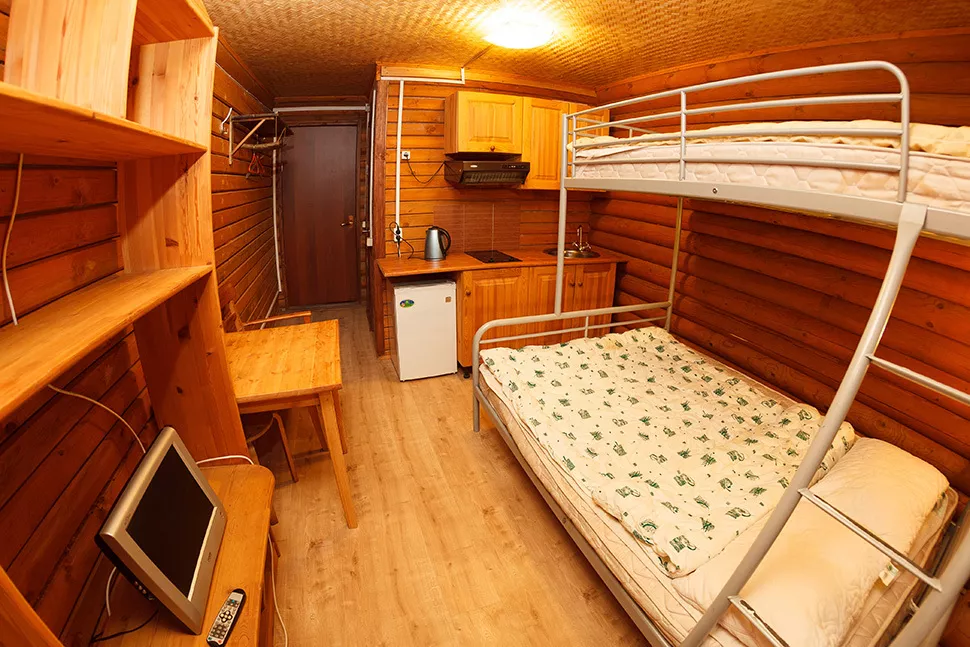 Домик. Гостевой дом "ДОМ АБОРИГЕНА" Комфортные апартаменты и коттеджи . Красная Поляна