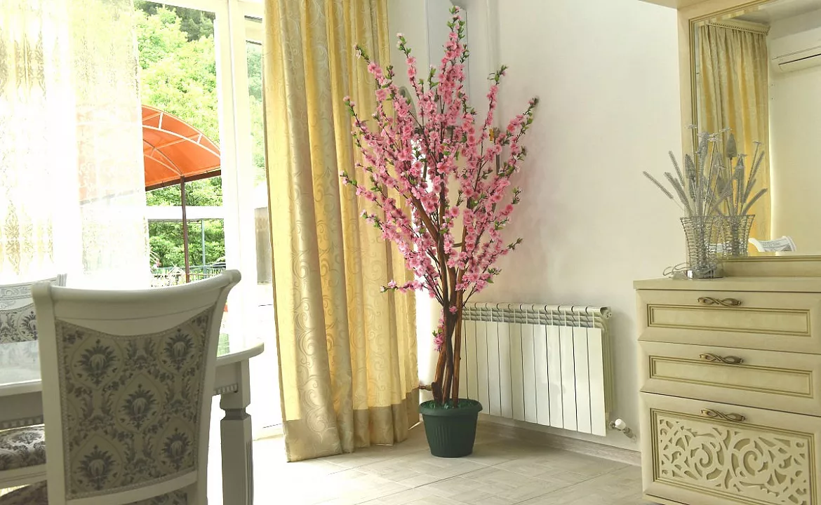 2-х уровневые апартаменты Романтика. Таунхаус Апартаменты у моря в п Лазаревское для 6-8 чел.. Лазаревское