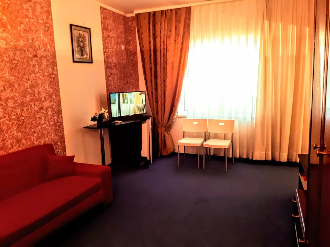 . Гостиница "Парадиз". Ольгинка