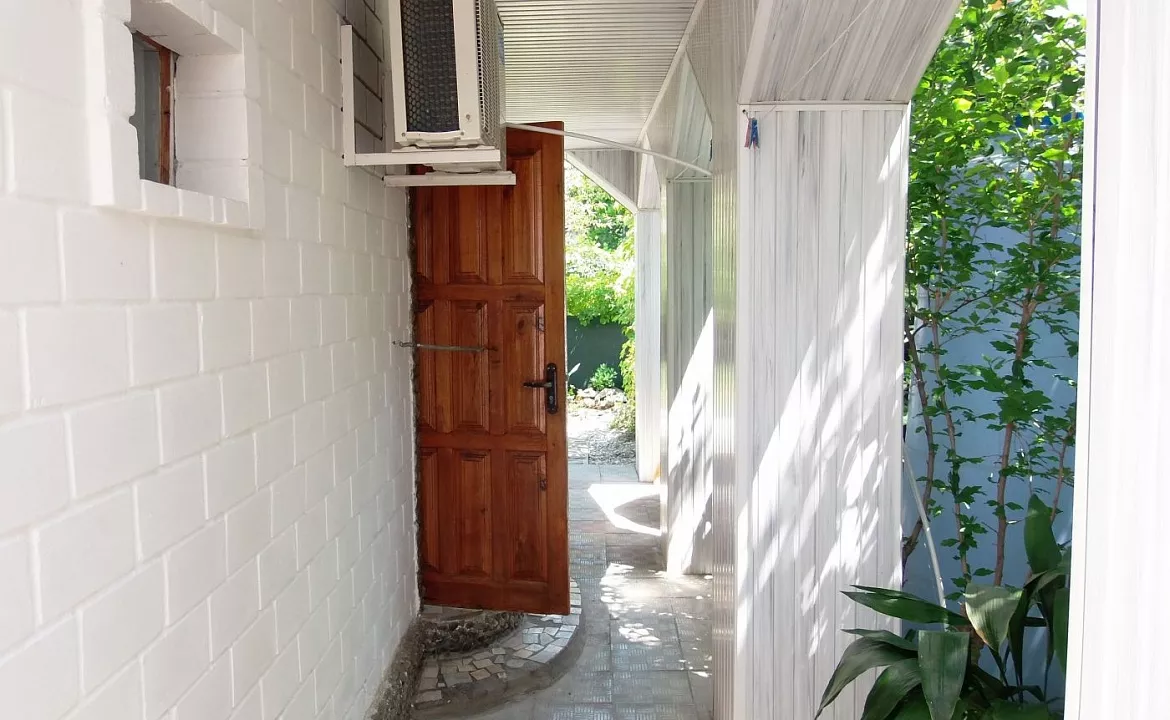 Двухкомнатный 4-х местный на 1-м этаже. Гостевой дом Гостевой дом "Спортлото-82".. Коктебель