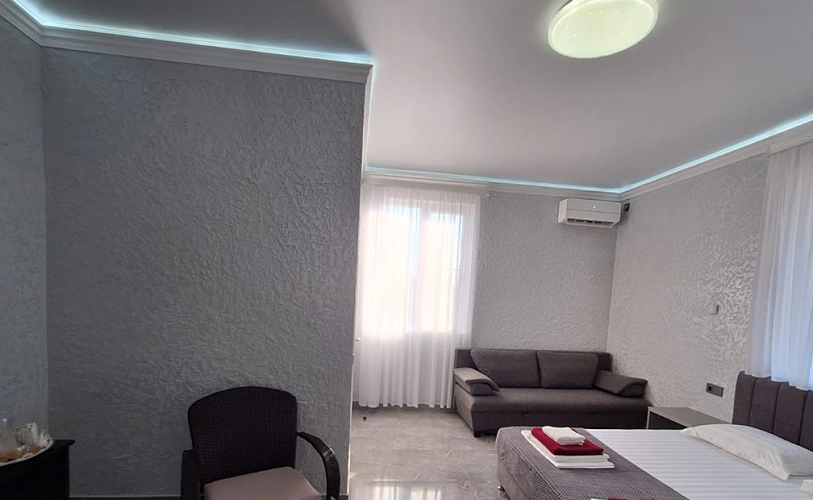 Полулюкс малый . Гостиница Аква Вилла Багмаран . Сухум