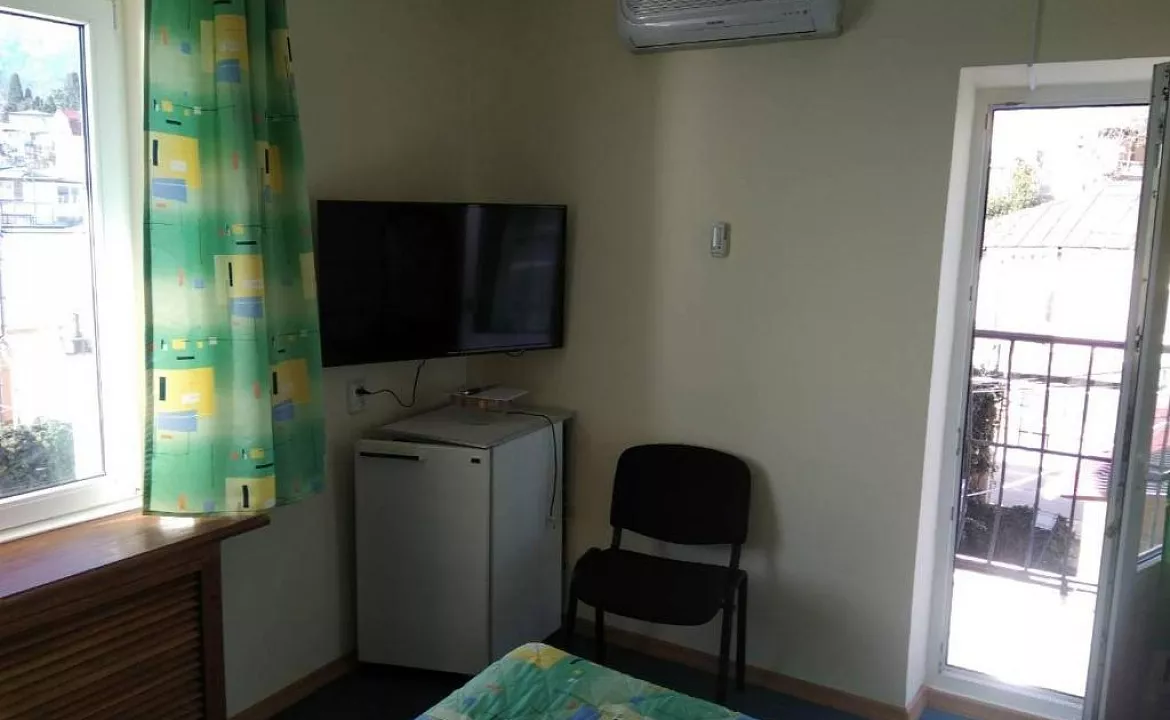 Семейный. Частный гостевой дом На Дражинского. Ялта