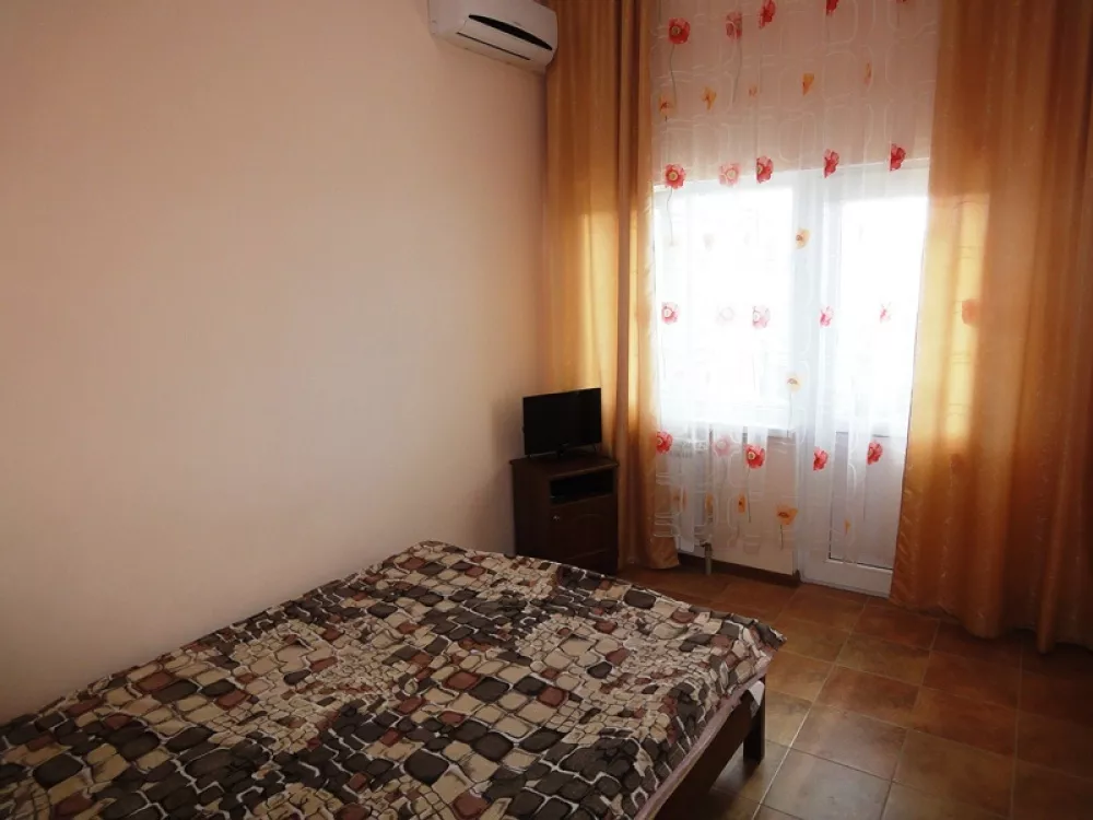 . Частный сектор "У Генриха". Лоо . Частный сектор "У Генриха". Лоо