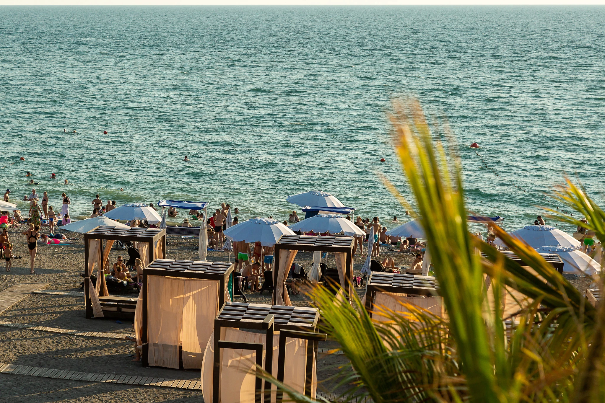 . Уютные Квартиры в центре Сочи рядом с крупнейшим пляжным комплексом Ривьера. Сочи