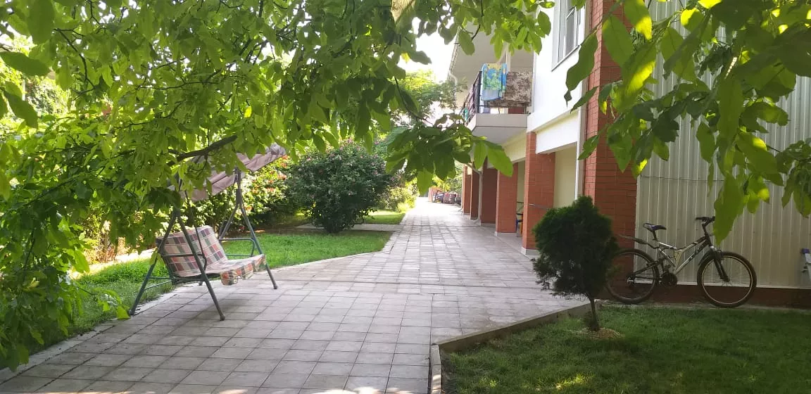 . Гостевой дом ВИКТОРИ. Кучугуры