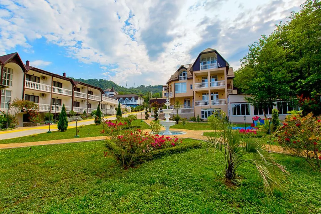 . Отель "Джаз Лоо" парк-отель. Лоо