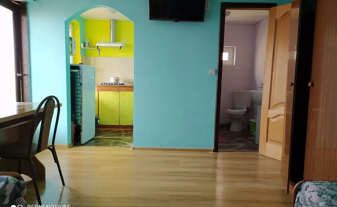 Отдельный домик с кухней, санузлом и балконом до 5 гостей. Частный сектор 2 этажа по отдельности под ключ, 2 отдельных домика.. Благовещенская