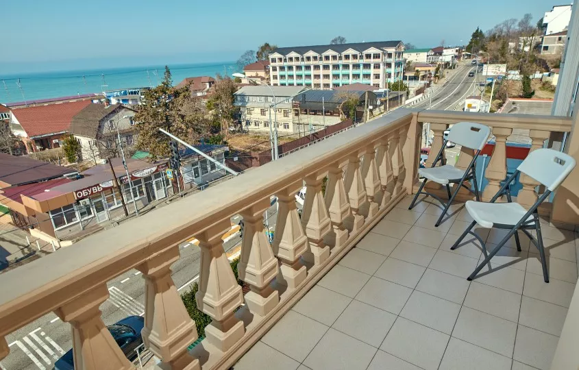 . Отель Глобус. Лоо . Отель Глобус. Лоо