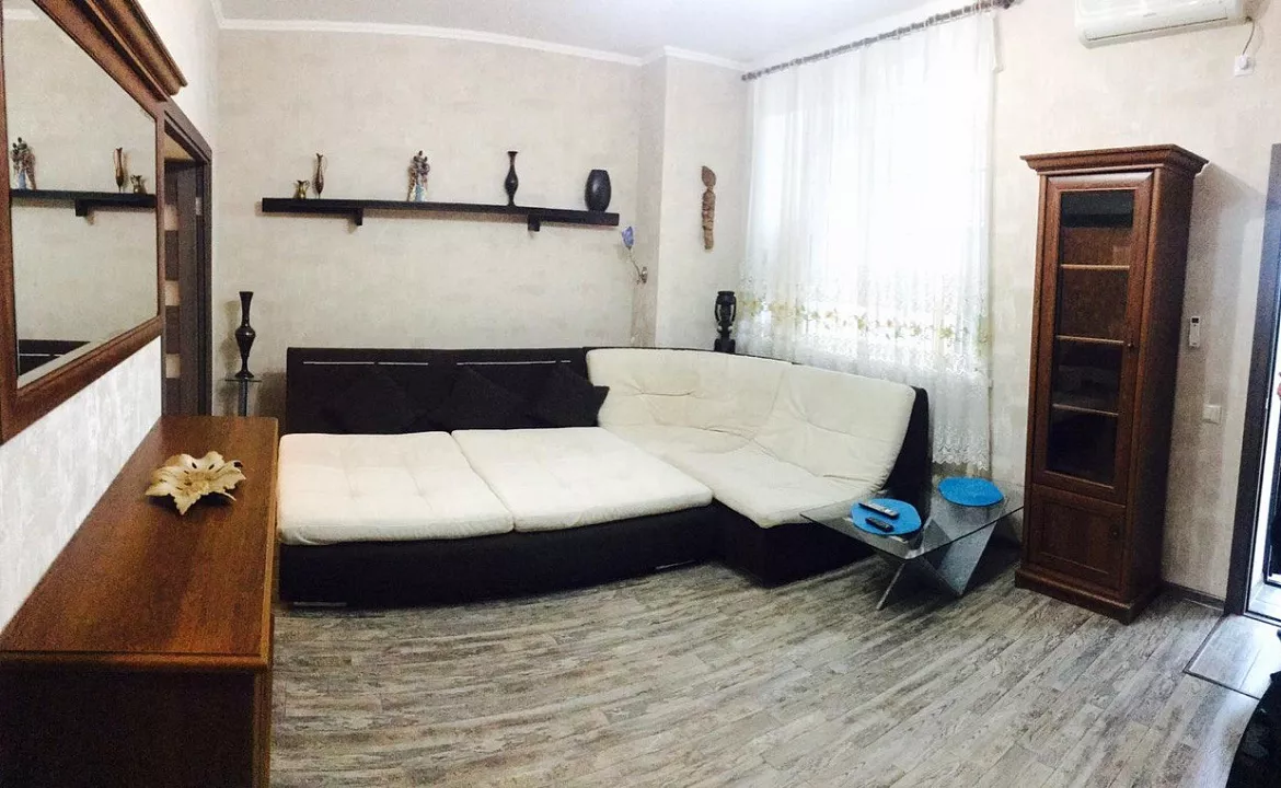 Двухкомнатные апартаменты. Квартира в многоквартирном доме Апартаменты "Кедр". Ялта Двухкомнатные апартаменты. Квартира в многоквартирном доме Апартаменты "Кедр". Ялта