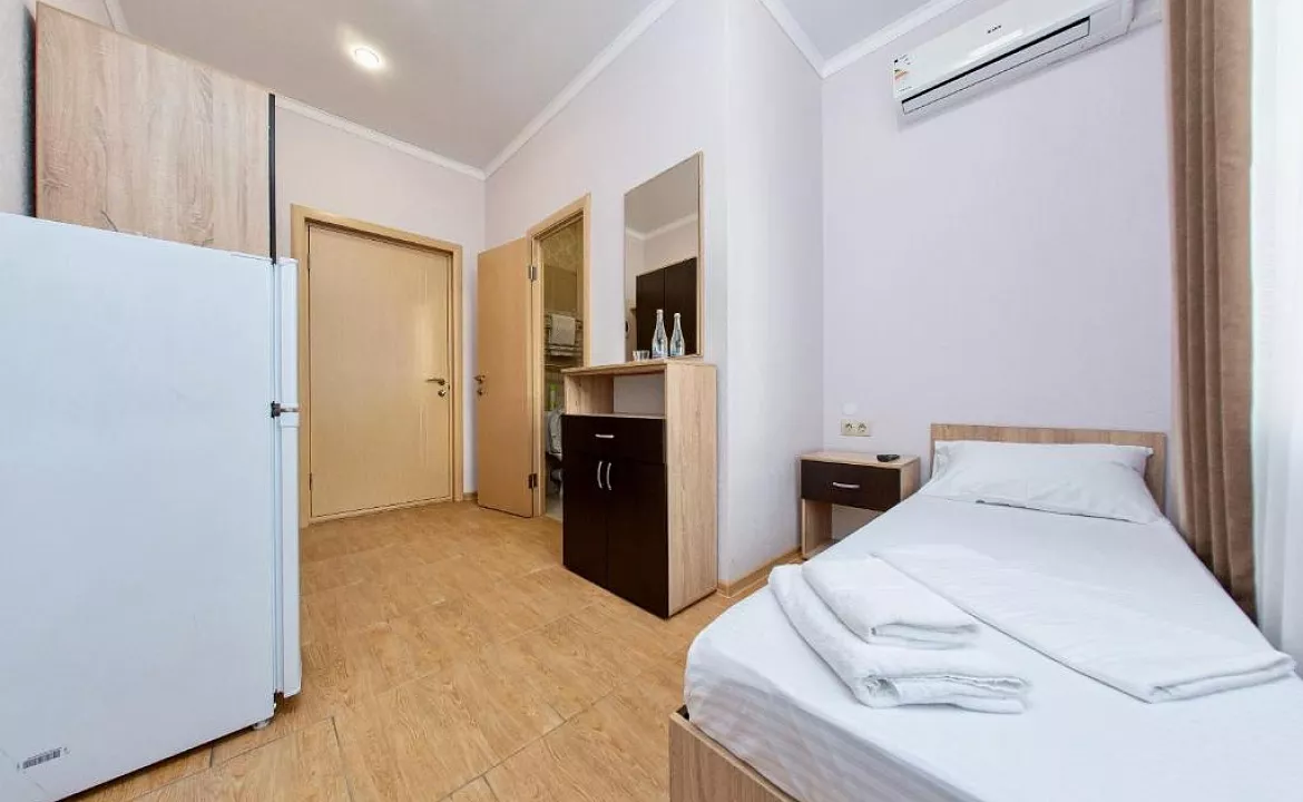 Одноместный стандарт. Гостиница "Центральная". Анапа