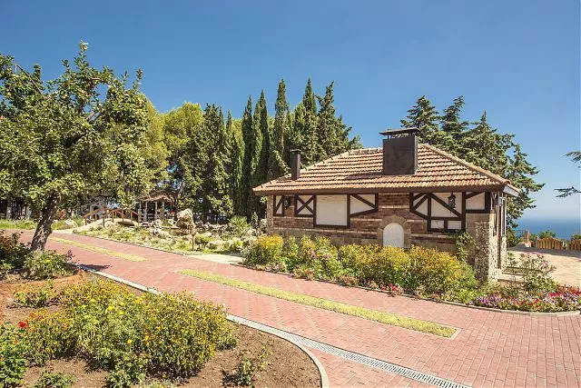 . Гостиница Дарсан. Ялта