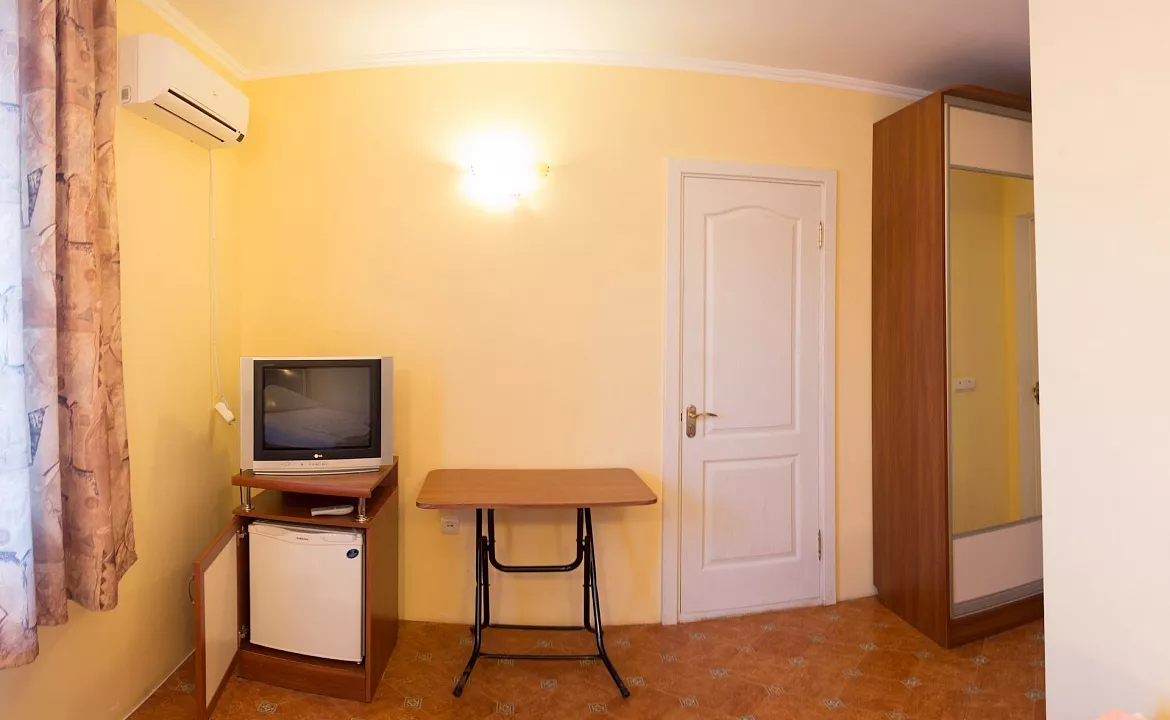 2х местный стандарт. Гостиница «Миратель». Евпатория