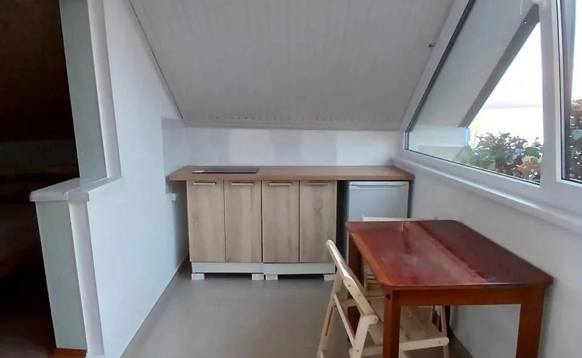 4х местный Люкс, от 1 до 5 гостей, балкон, вид на море, горы. Гостевой дом "Горная лаванда". Лазаревское