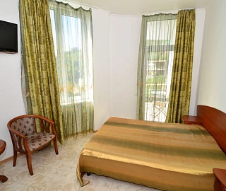 2-местный номер с балконом и видом на море. Вилла «Камилла».  2-местный номер с балконом и видом на море. Вилла «Камилла».