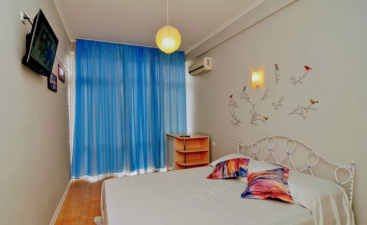 2-местный номер. Отель "У верблюжьих горбов". Коктебель