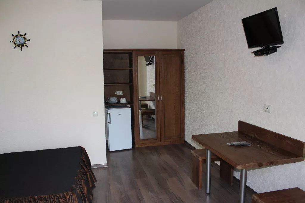 3-х местный. Отель «Арина». Штормовое