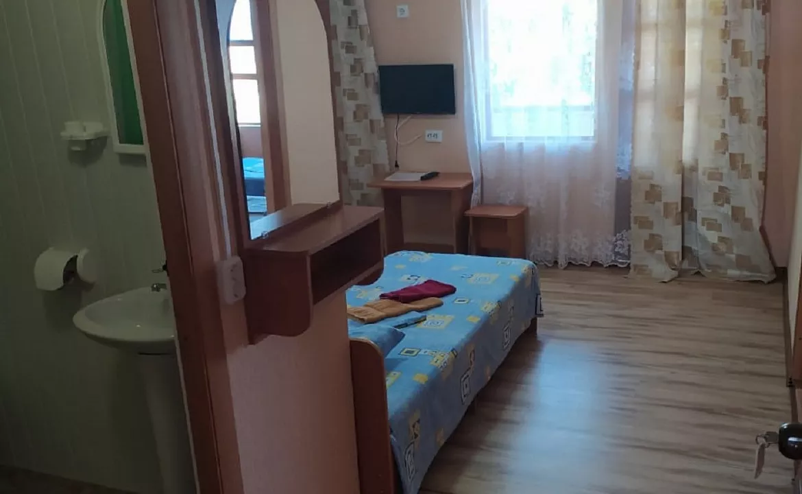 СТАНДАРТ 2-Х КОМНАТНЫЙ 4-Х МЕСТНЫЙ (2Х+2Х) НОМЕР С БАЛКОНОМ КОРПУС №8, 1 И 2 ЭТАЖ, КОРПУС А 2 ЭТАЖ С БАЛКОНОМ, КОРПУС №7 2 ЭТАЖ С БАЛКОНОМ. База отдыха "Ока". Благовещенская СТАНДАРТ 2-Х КОМНАТНЫЙ 4-Х МЕСТНЫЙ (2Х+2Х) НОМЕР С БАЛКОНОМ КОРПУС №8, 1 И 2 ЭТАЖ, КОРПУС А 2 ЭТАЖ С БАЛКОНОМ, КОРПУС №7 2 ЭТАЖ С БАЛКОНОМ. База отдыха "Ока". Благовещенская