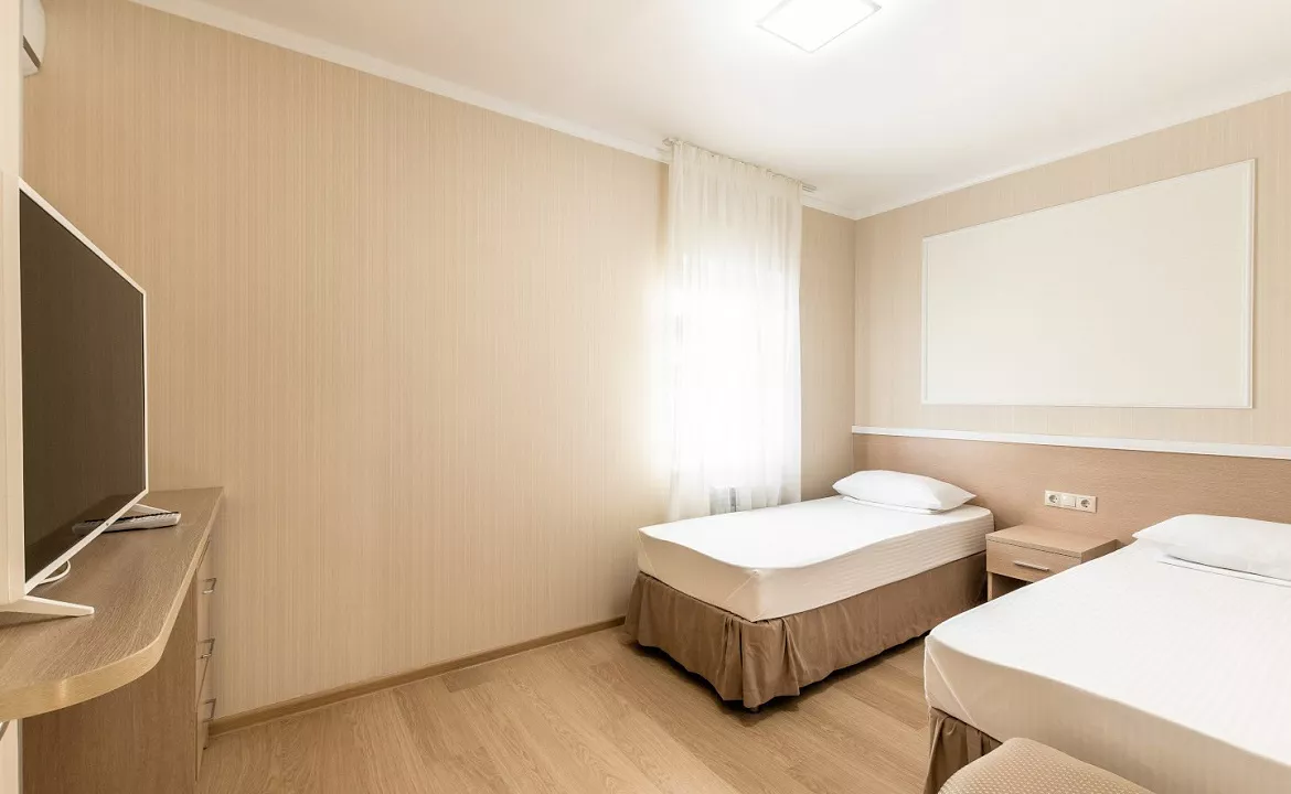 Шестиместный люкс. Гостевой дом Замок у Моря. Головинка Шестиместный люкс. Гостевой дом Замок у Моря. Головинка