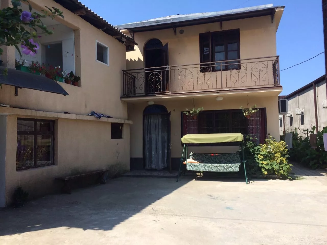 . Гостевой дом  Шаумяна 13 - Пицунда. Пицунда