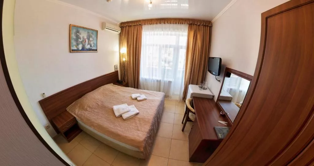 Двухместный номер Делюкс с 1 кроватью. Гостевой дом «МиЛоо». Лоо