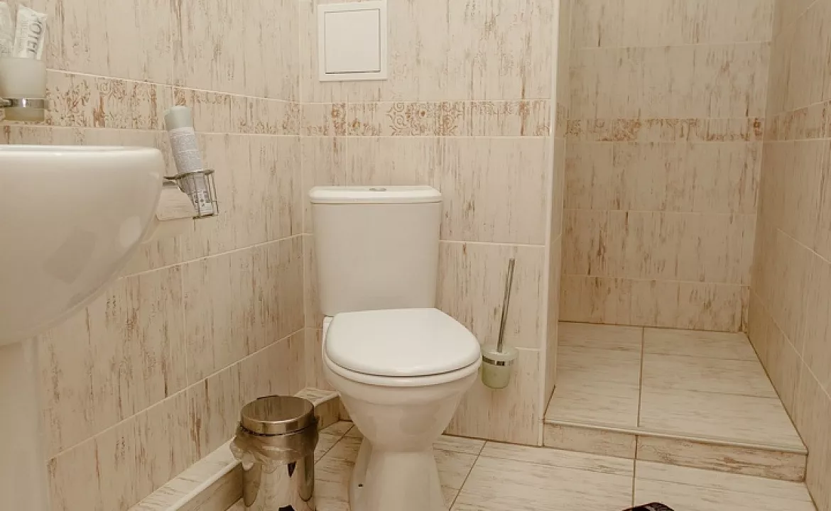 Люкс двухкомнатный с балконом. Гостевой дом Ника Премиум. Геленджик