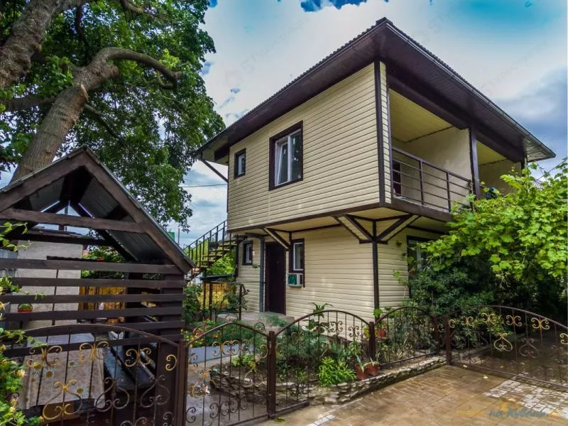 . Частный сектор "Жемчужинка". Небуг