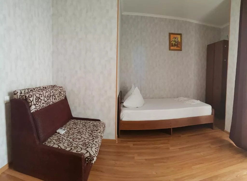 . Гостевой дом "GreenWood" . Адлер