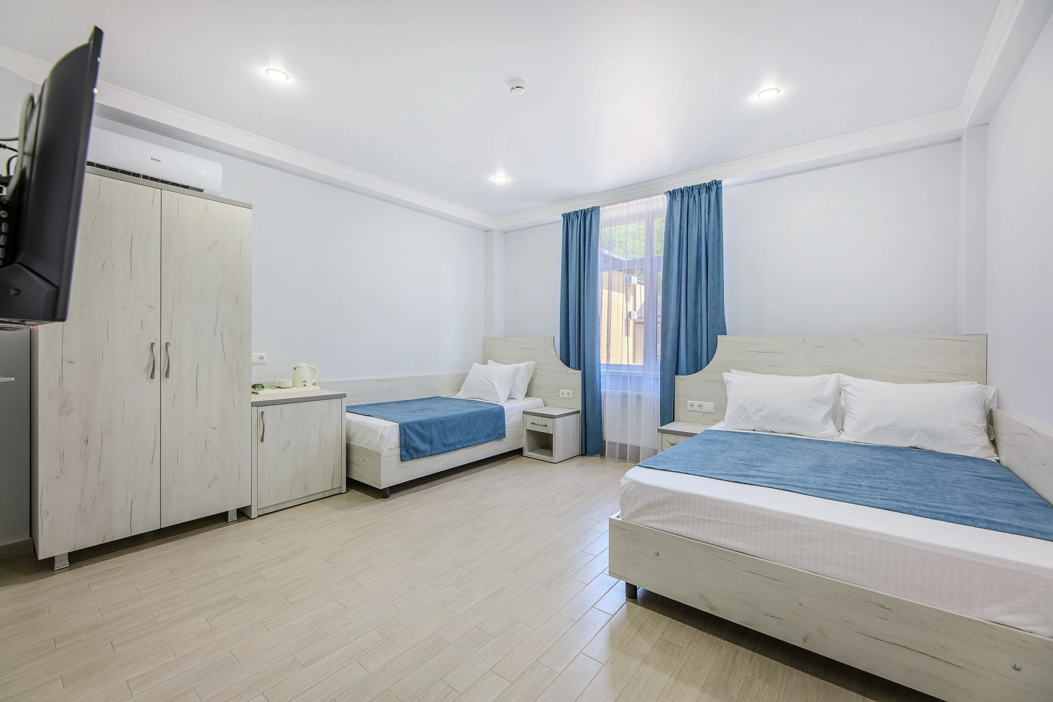 . Отель отель Авис. Криница