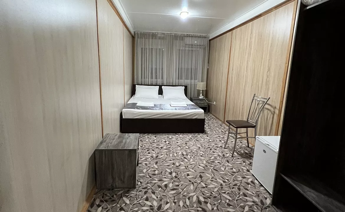 Эконом 2-х местный Завтрак включен. База отдыха "Скурча". Сухум