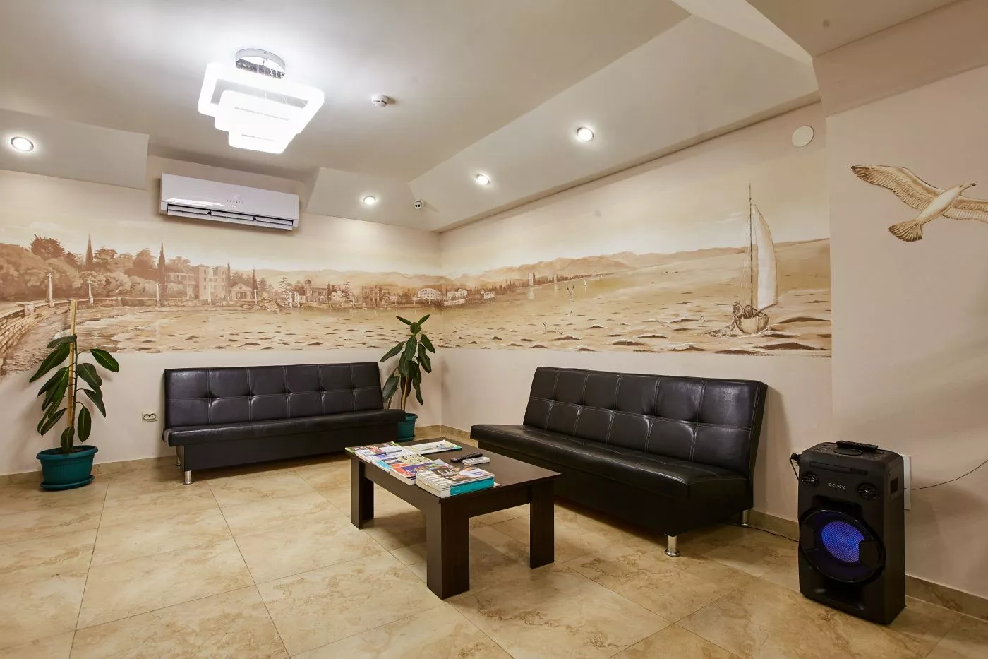 . Отель "КОМФОРТ". Сухум