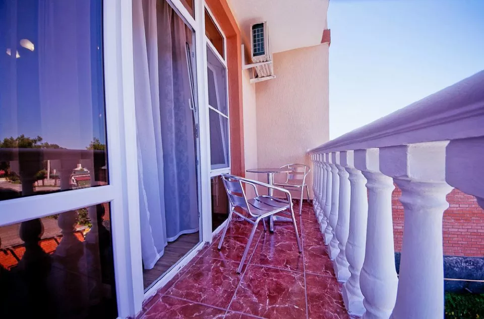 . Отель "Невский". Дивноморское