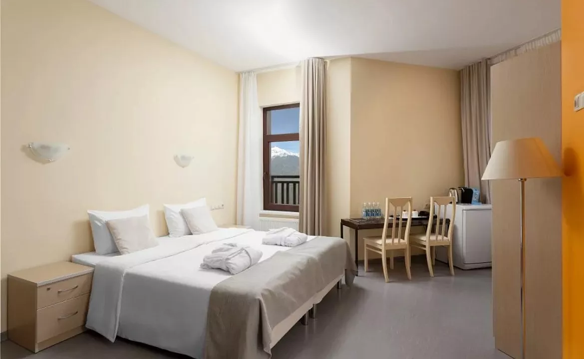 Семейный (С балконом). Гостиница Райдерс Лодж. Красная Поляна