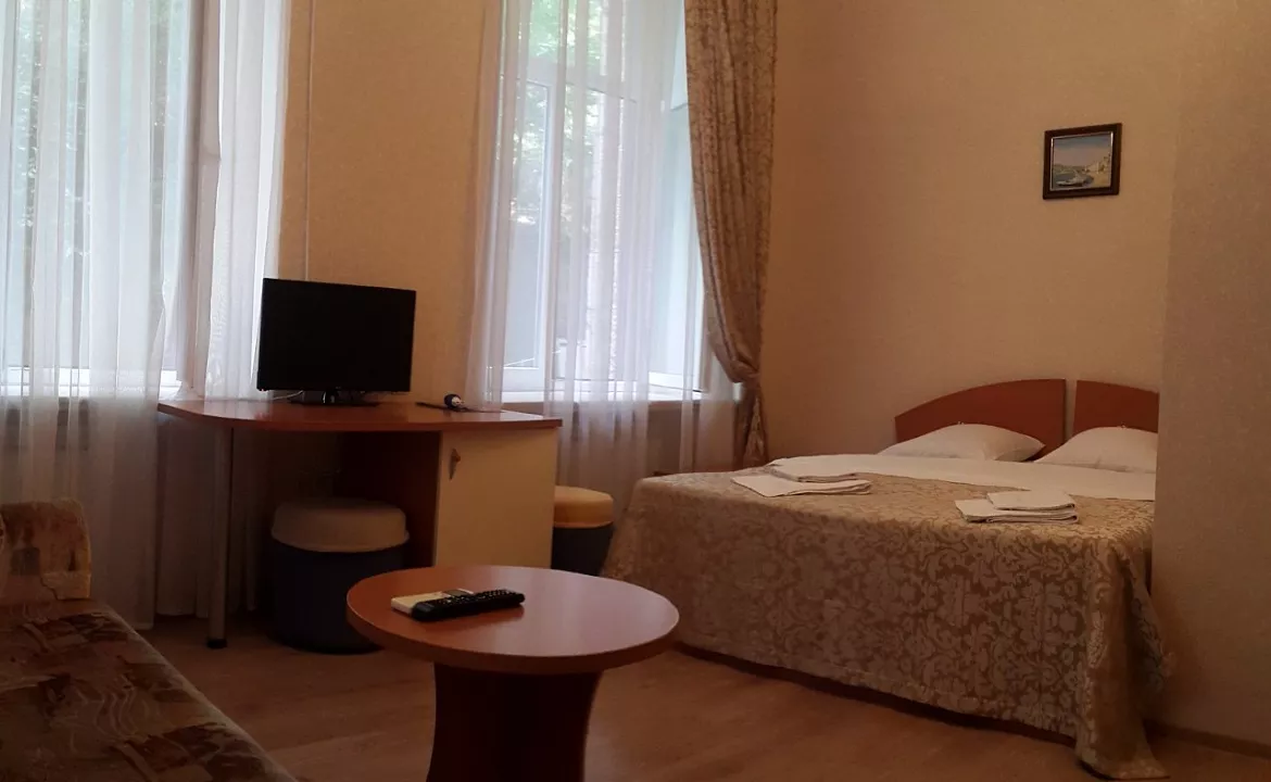 №101 стандарт. Отель Белый Лебедь. Ялта