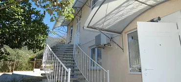 Частный сектор  Братьев Джинджолия 36 